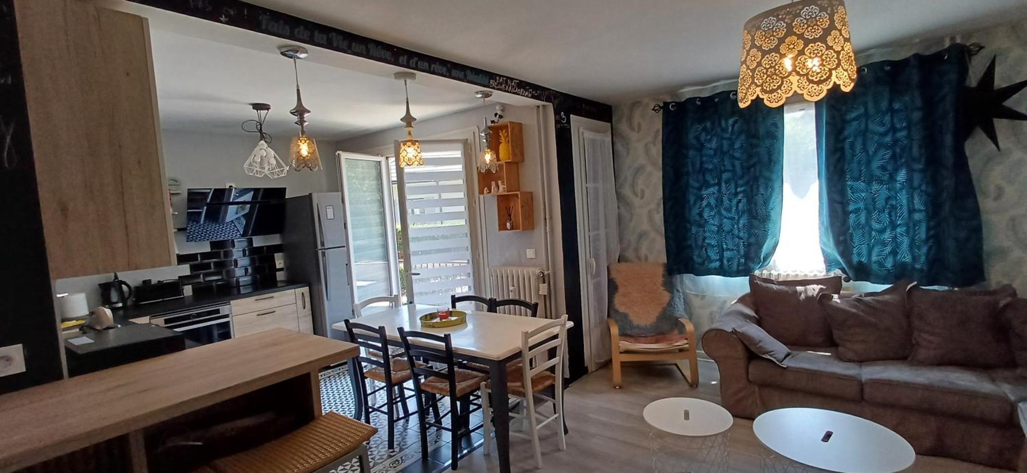 Ideal Famille Annecy Ngoại thất bức ảnh